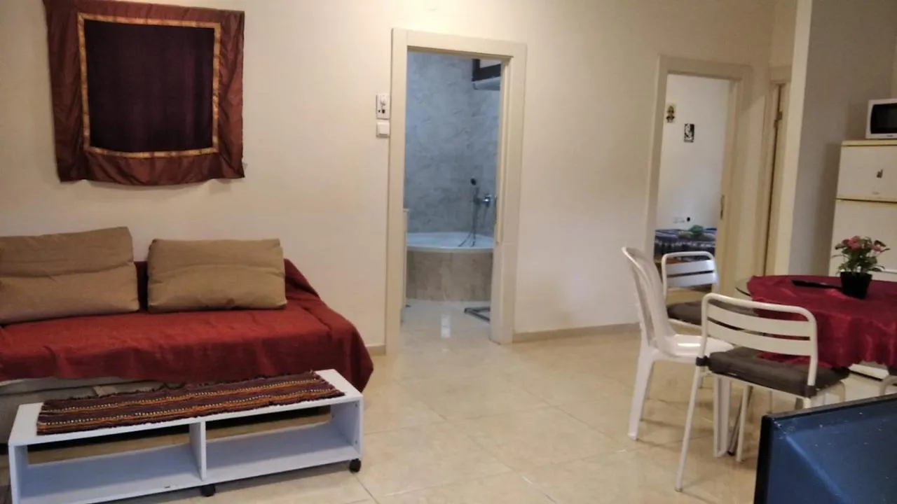 דירת 3 חדרים מקסימה באחוזה Apartment Haifa