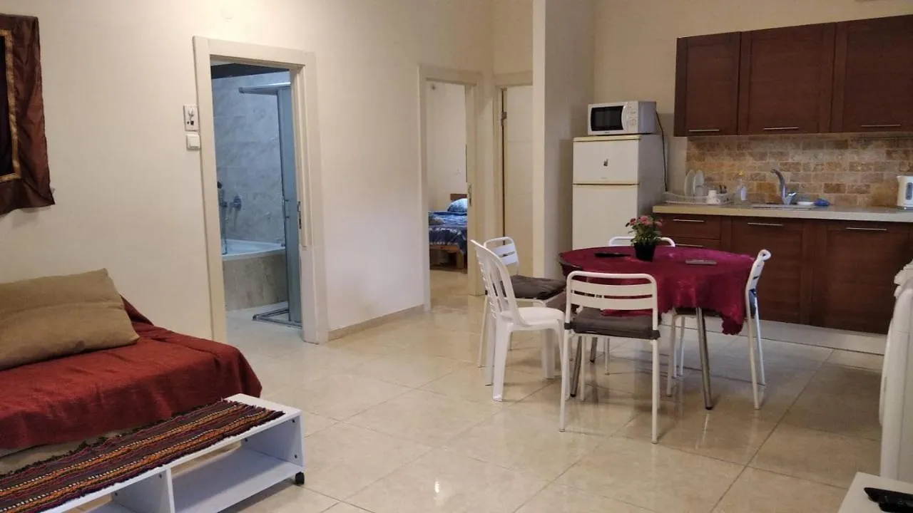 Apartmán דירת 3 חדרים מקסימה באחוזה Haifa